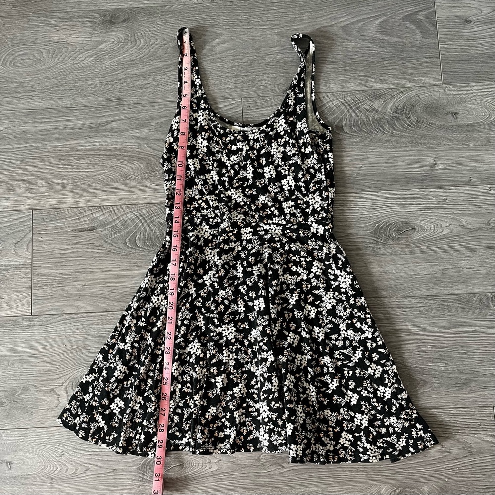 aeropostale pink, black, & white floral dress 🖤🎀🤍